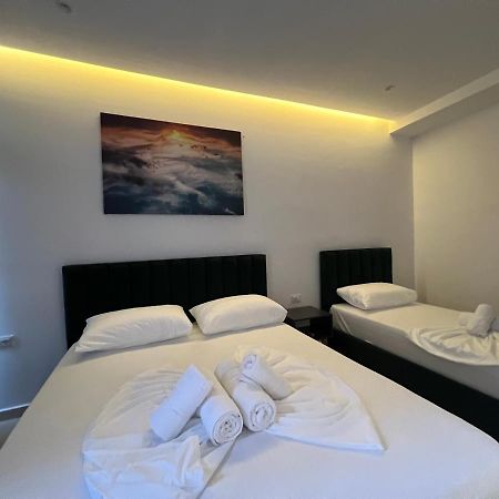 E&L Luxury Apartments Saranda Kültér fotó