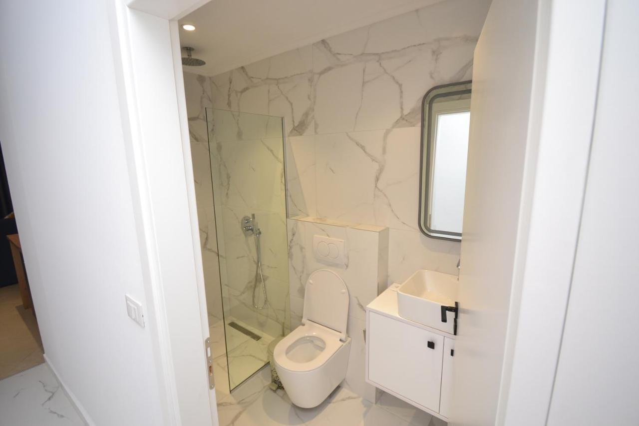 E&L Luxury Apartments Saranda Kültér fotó