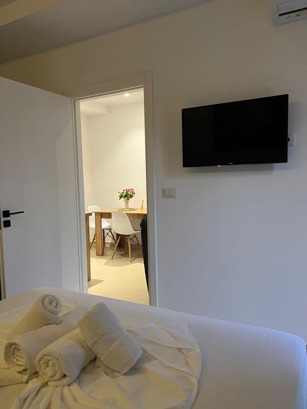 E&L Luxury Apartments Saranda Kültér fotó